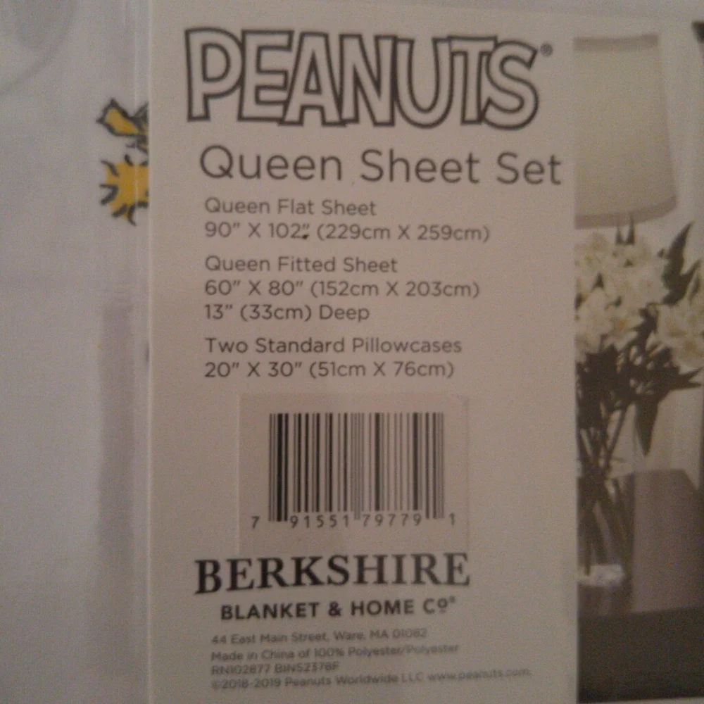 Berkshire snoopy queen sheets